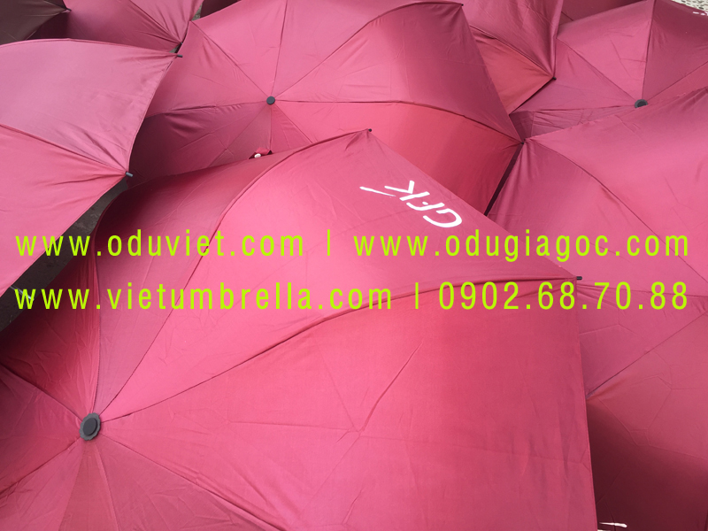 xưởng sản xuất ô dù cầm tay in logo quảng cáo
